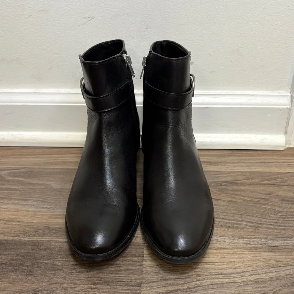 COACH DYLAN BLACK LEATHER HORSE-AND CARRIAGE-ANKLE SIZE 8.5